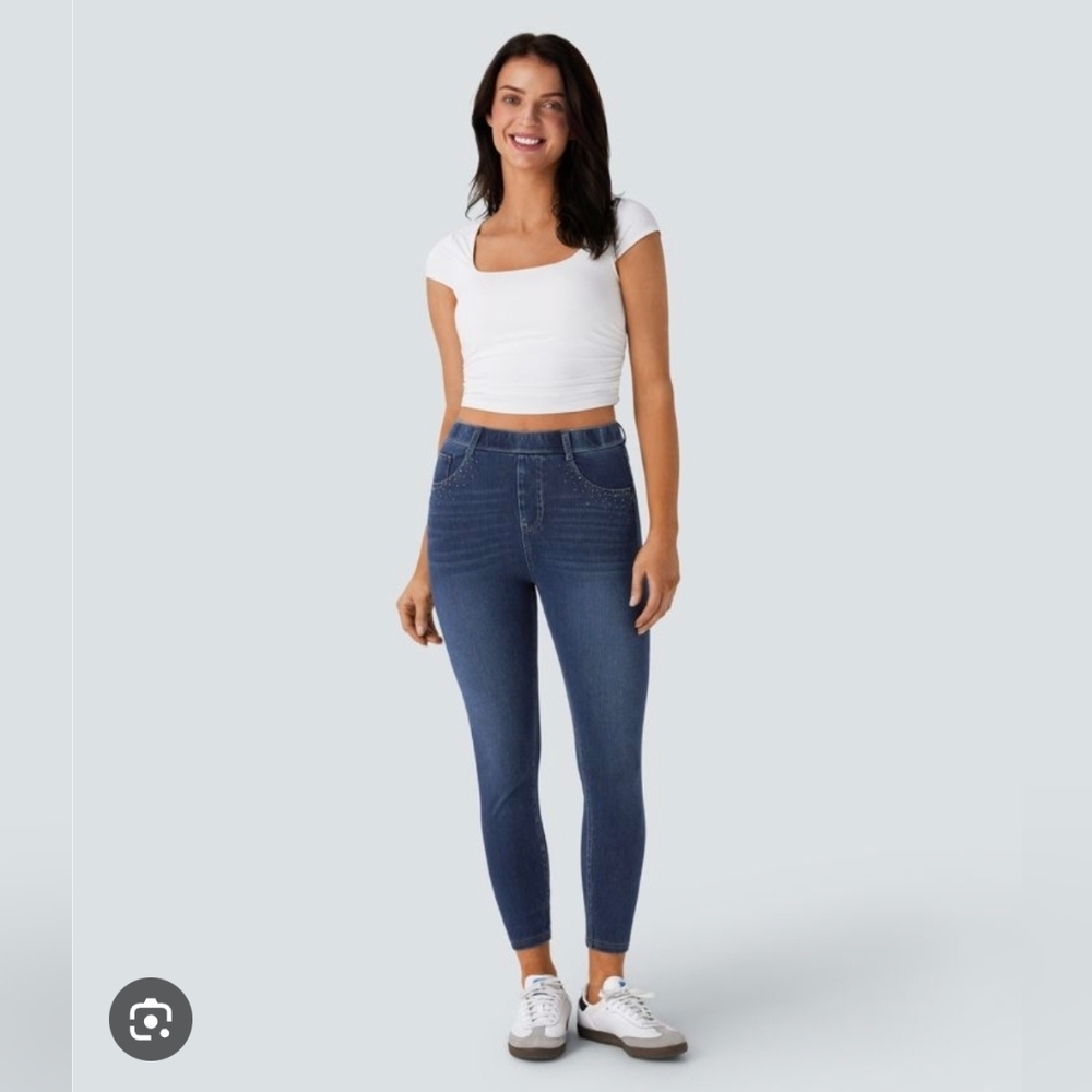 NWT Halara Flex™ High Waisted Pockets Rhinestone Denim 7/8 Casual Legging
